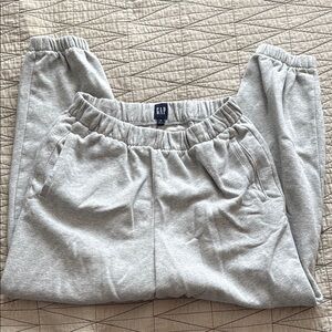 GAP Light Gray Joggers size m